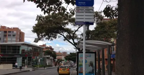 PARADERO SITP BARRIO VERBENAL  322A01